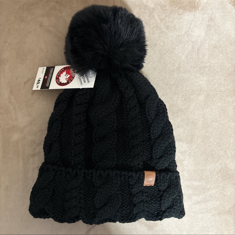 Black Cable Knit Pom Pom Beanie
